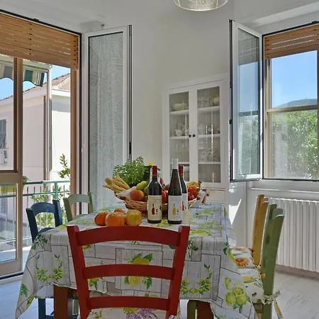 Апартаменты La Casa Degli Zii Альбенга